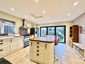 Photo 17- click for photo gallery